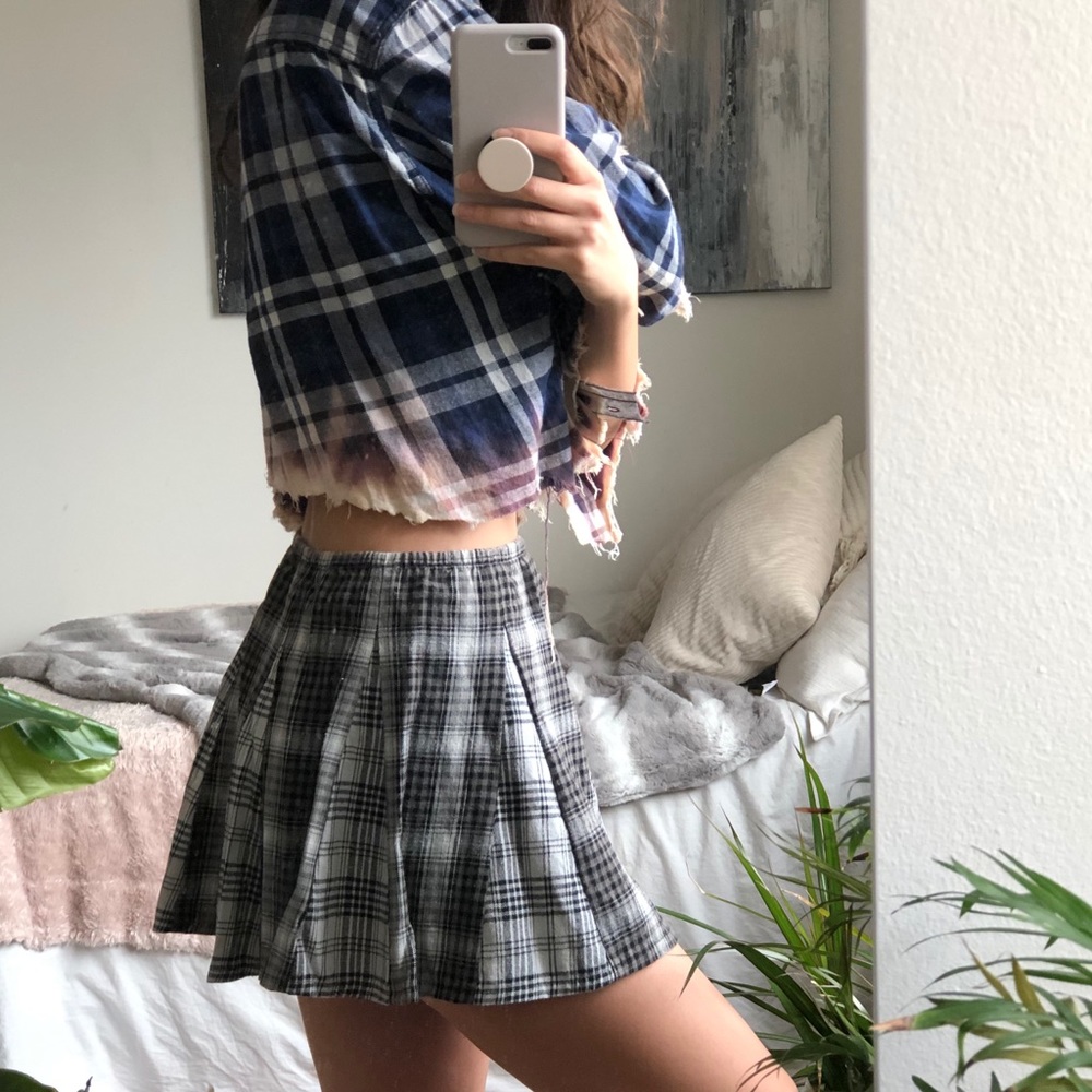 Plaid crop-top button-up